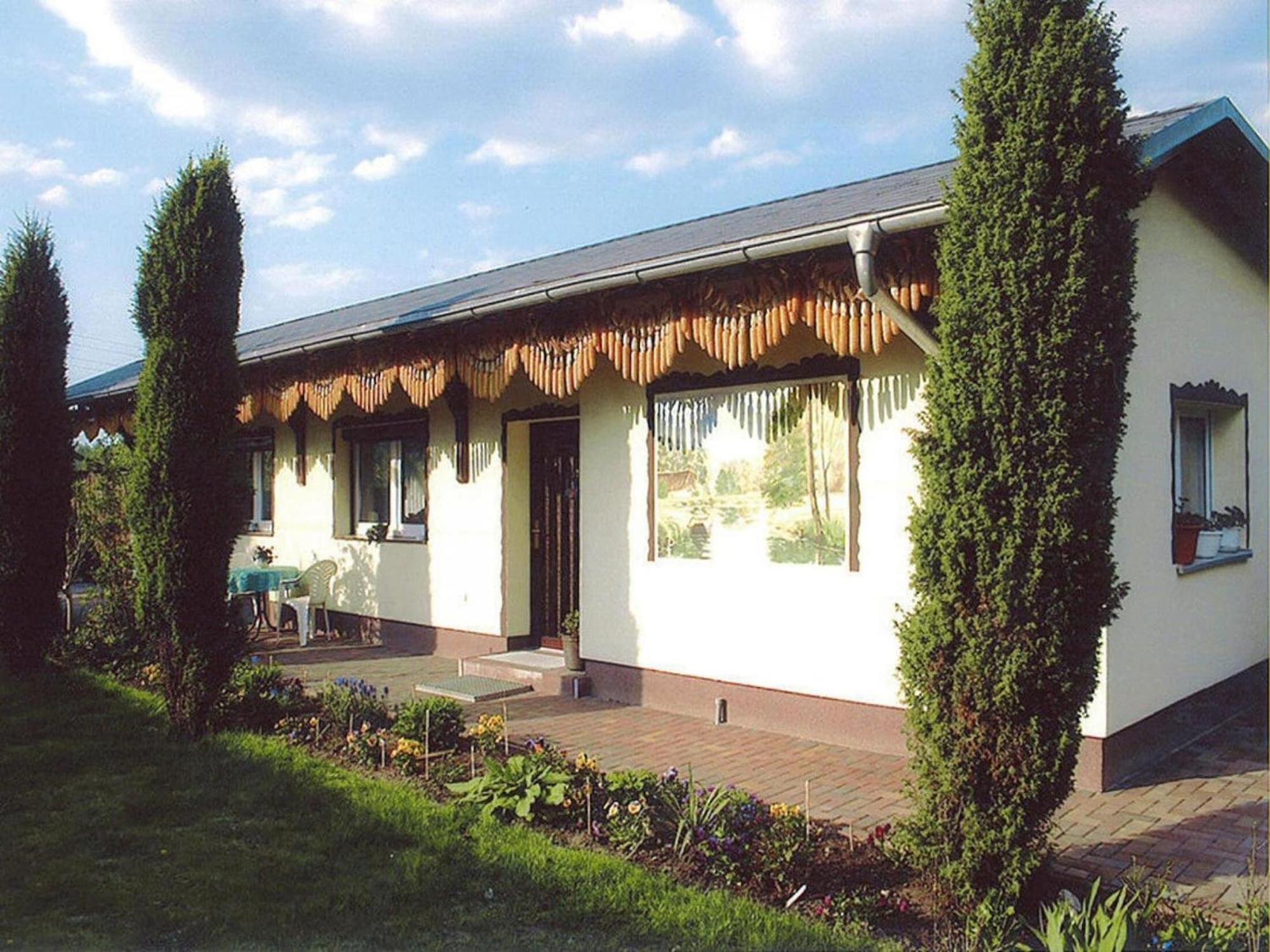 Bungalow In L Bben With A Terrace Lübben エクステリア 写真